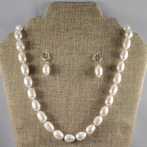 REAL 20" Pearl Necklace and Earrings